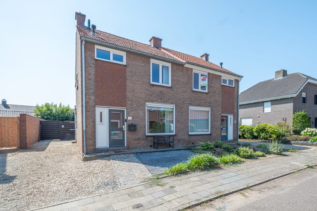 Photo 1 of Kampstraat 28