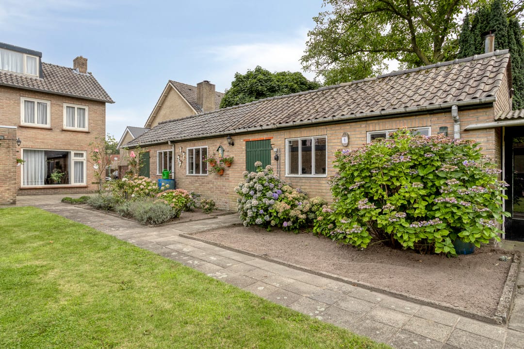 Foto 32 van Schoolstraat 12