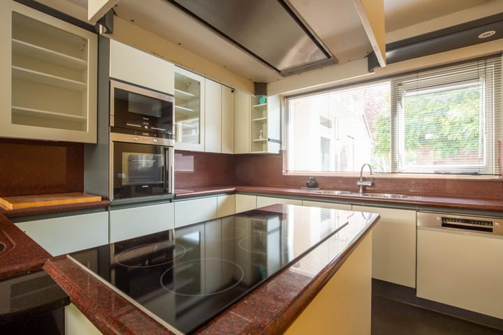 Foto 24 van Anna van Hensbeeksingel 377