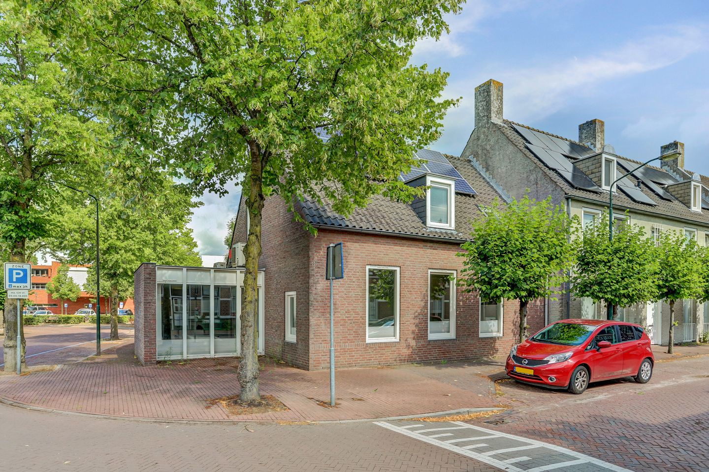 Bekijk foto 1 van Ypelaerstraat 2