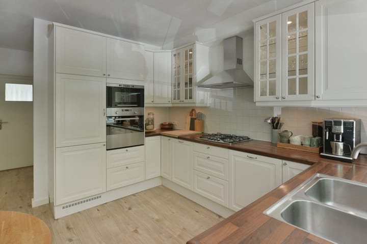 Foto 9 van Van Leeuwenhoekstraat 4