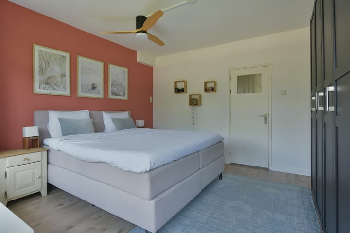 Foto 12 van Van Leeuwenhoekstraat 4