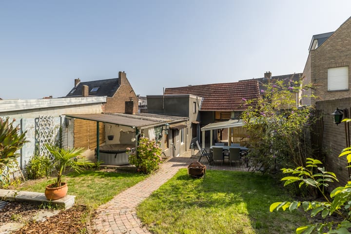 Foto 23 van Merkelbeekerstraat 6