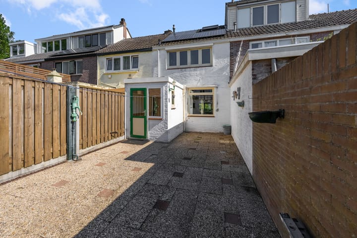 Foto 16 van Van Leeuwenhoekstraat 43