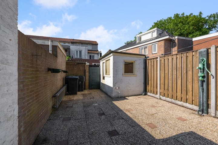 Foto 17 van Van Leeuwenhoekstraat 43