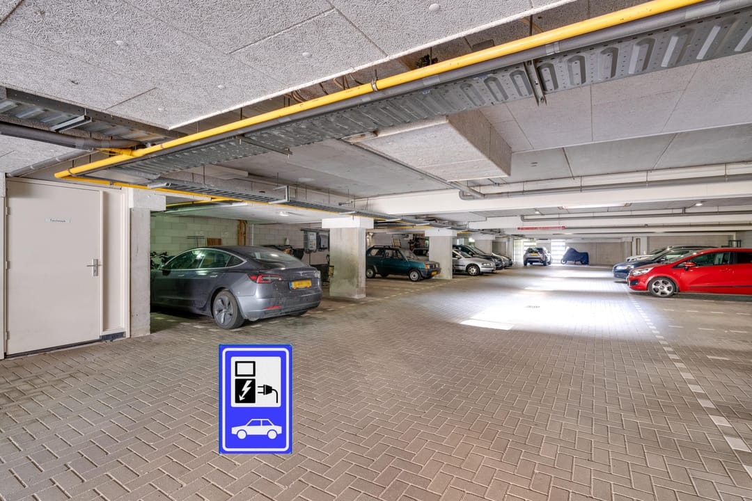 Photo 41 of Krommertstraat 17