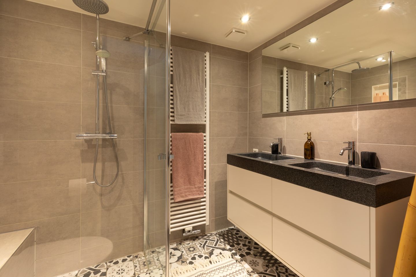 Foto 25 van Azaleastraat 21