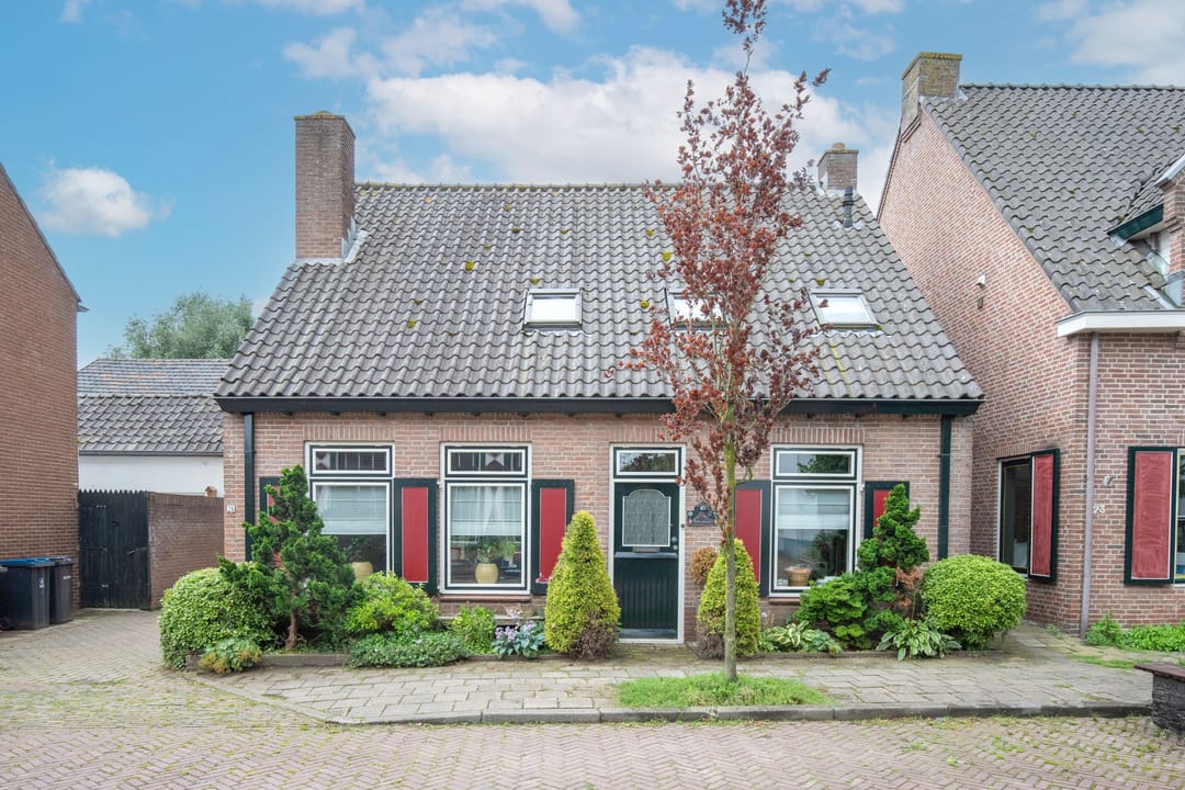 Foto 1 van Schoolstraat 21