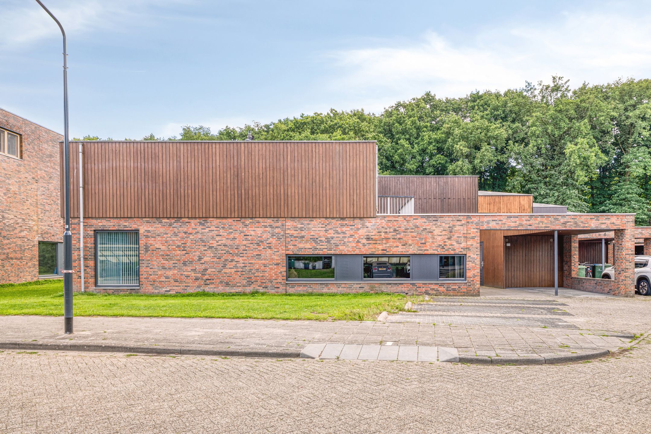 Photo 51 of Markkant 75