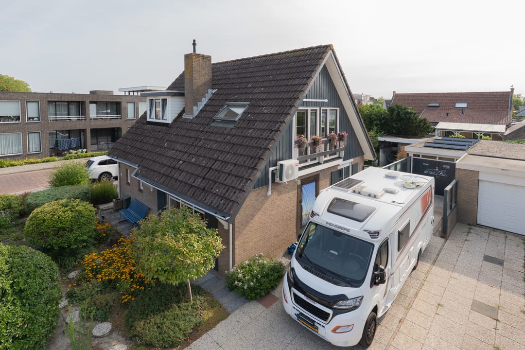 Photo 11 of Roompotstraat 43