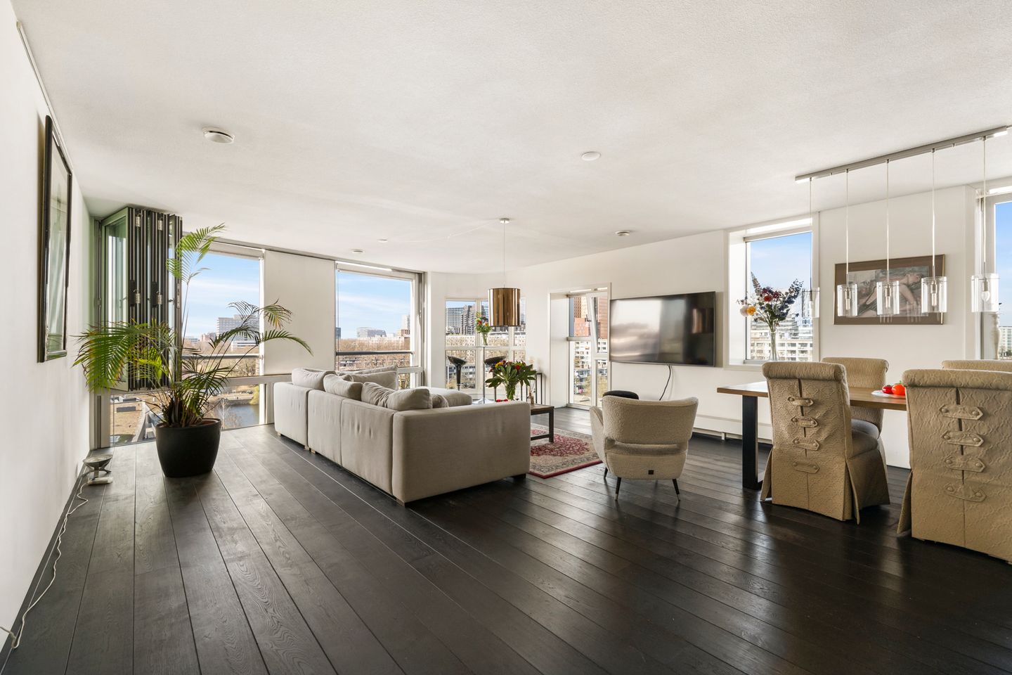 Foto 1 van Van Leijenberghlaan 2-T