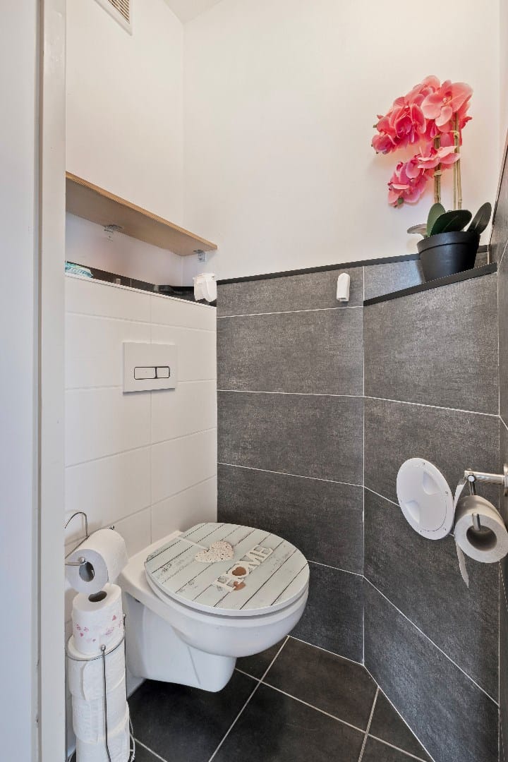 Photo 14 of Alberickstraat 141