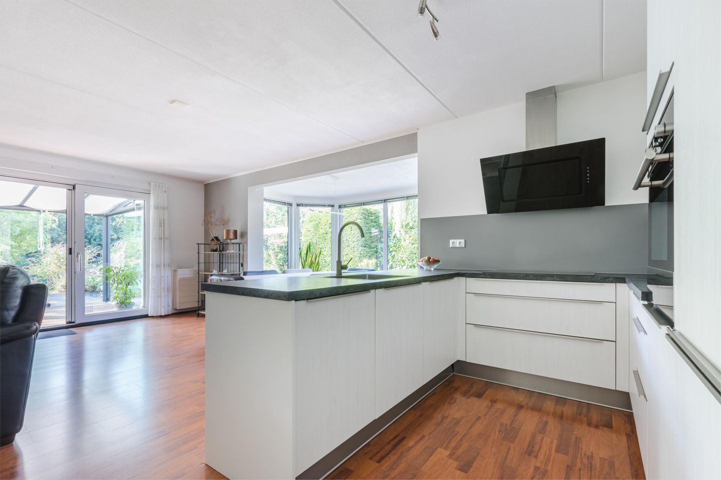 Foto 10 van Droge Wijmersweg 5-275