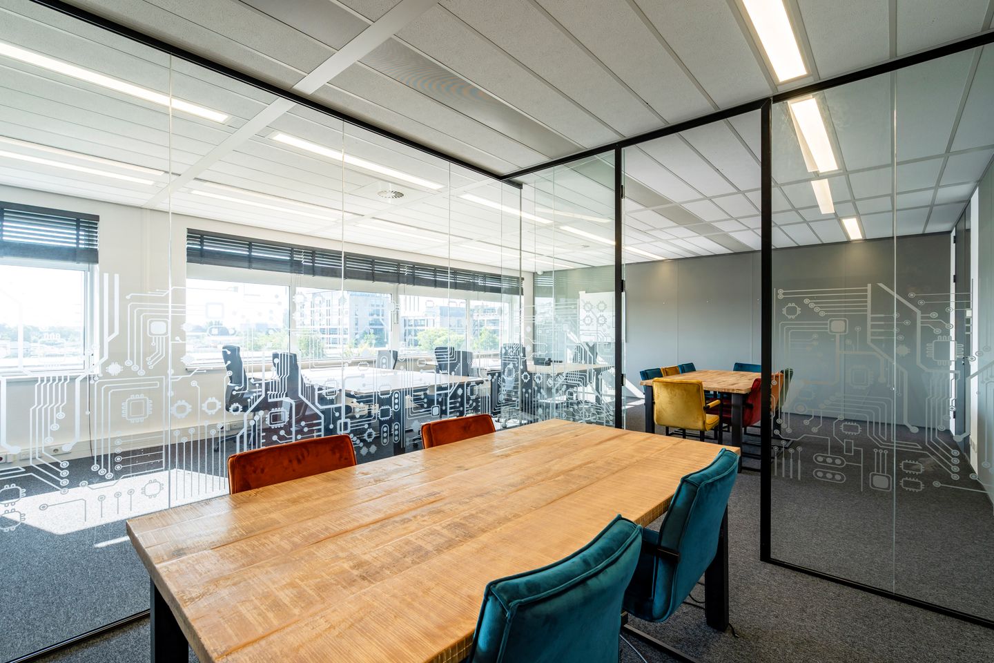 View photo 2 of Tupolevlaan 85