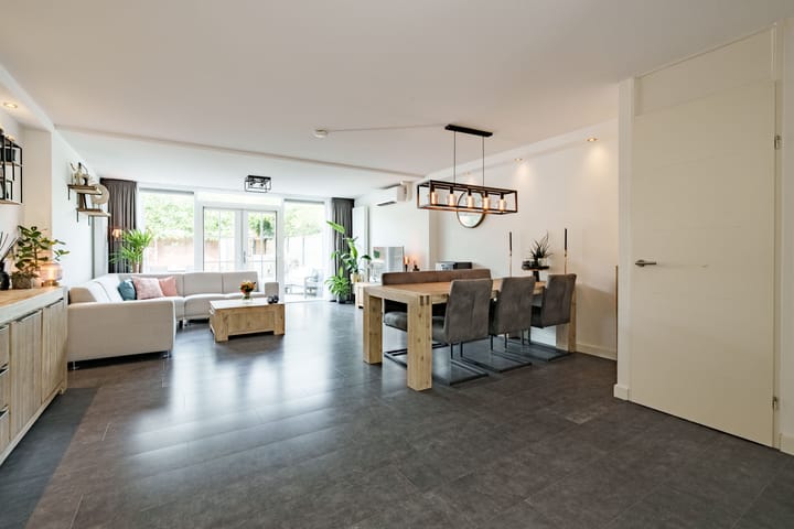 Foto 5 van Frederik van Eedenhove 23