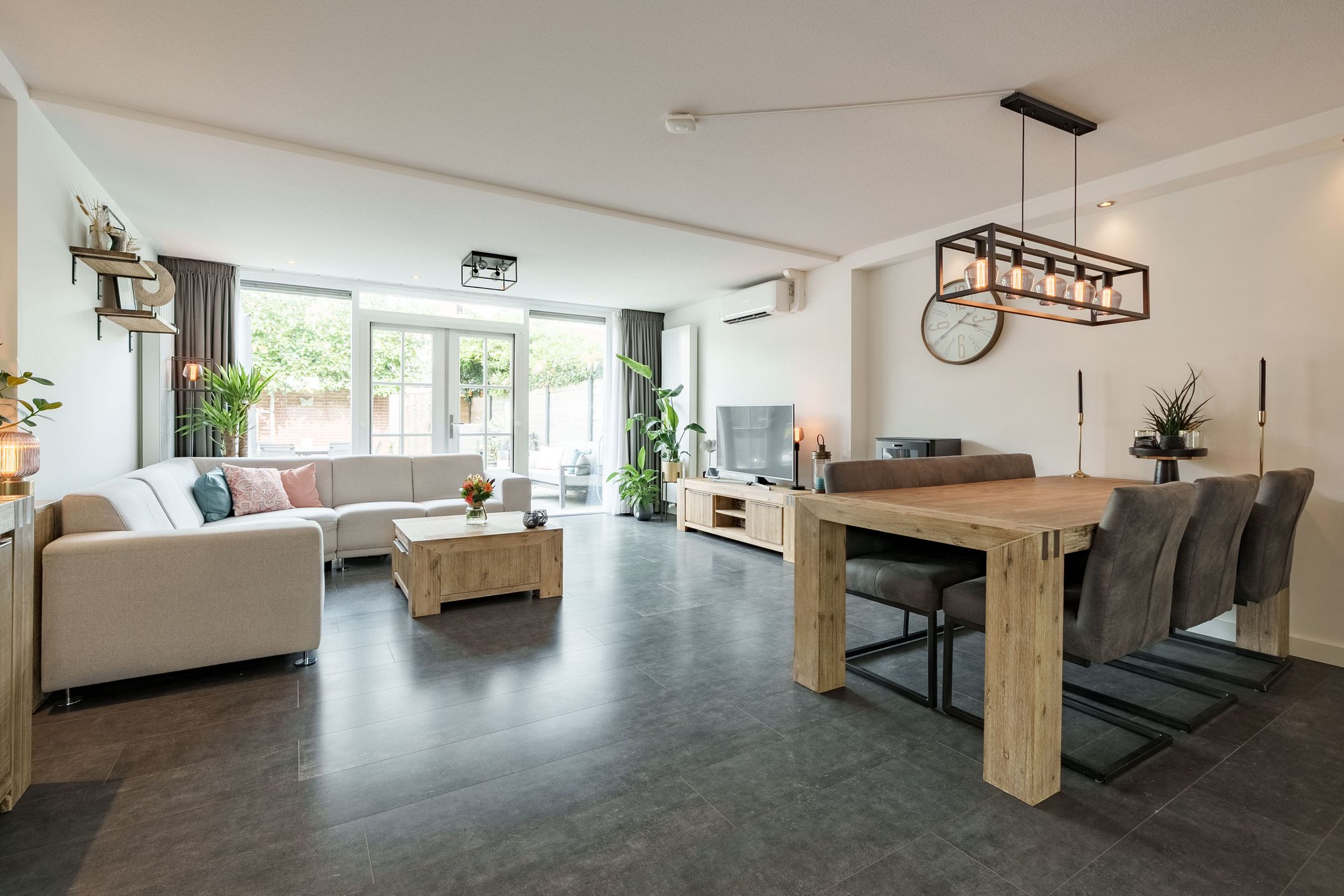 Foto 6 van Frederik van Eedenhove 23