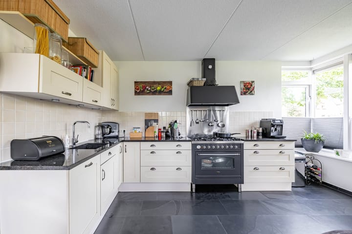 Photo 5 of Burg. Gaarlandtlaan 28