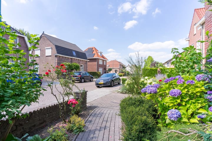 Photo 7 of Van Vroonhovenlaan 48