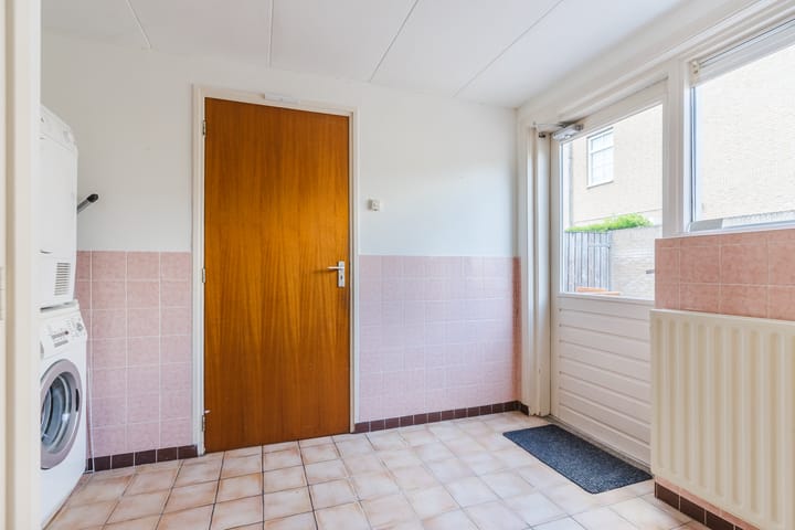 Photo 21 of Van Vroonhovenlaan 48