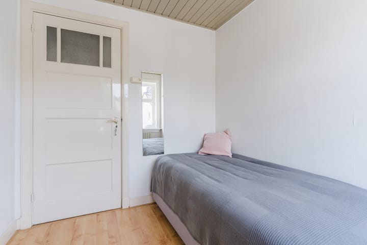 Photo 36 of Van Vroonhovenlaan 48