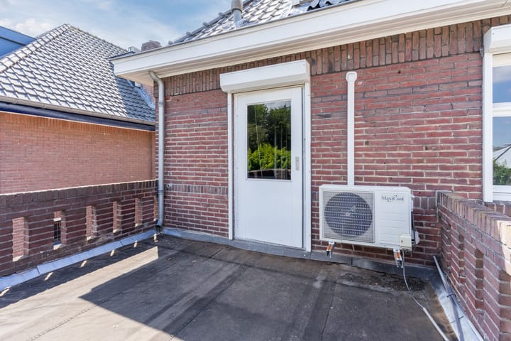 Photo 40 of Van Vroonhovenlaan 48