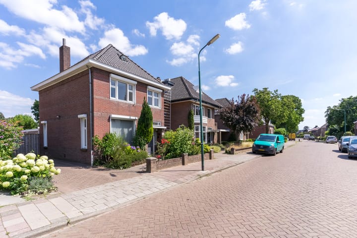 Photo 55 of Van Vroonhovenlaan 48