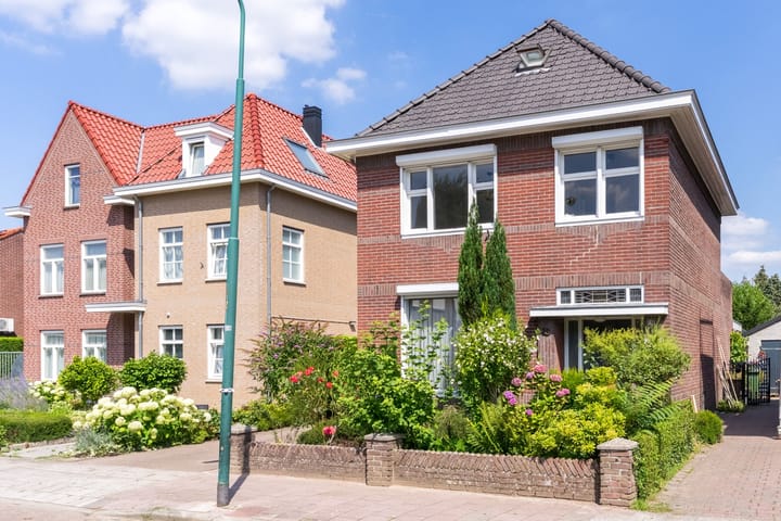 Photo 57 of Van Vroonhovenlaan 48