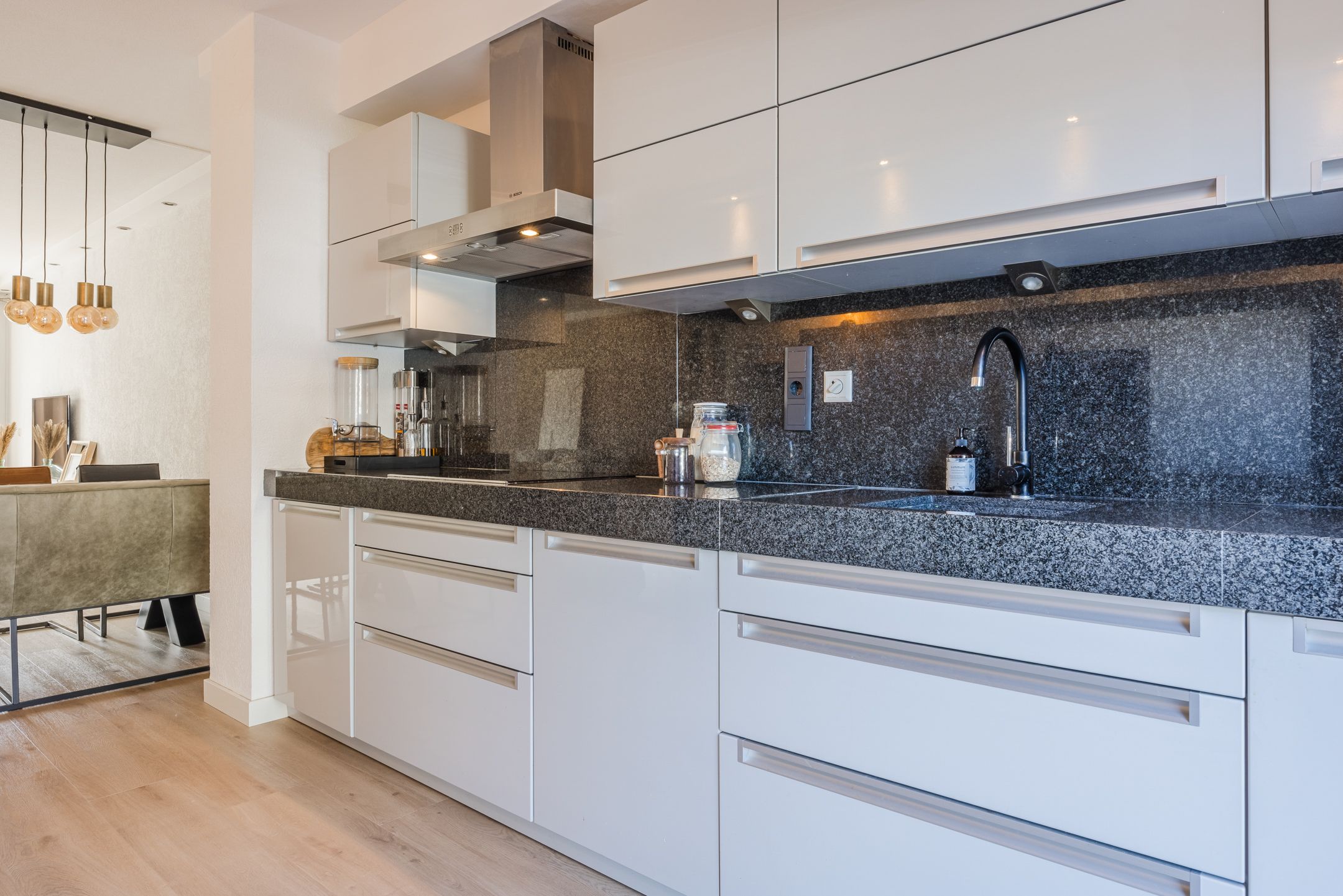 Foto 9 van Moeder Teresalaan 5