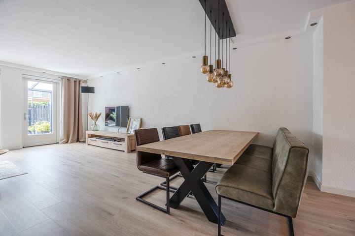 Foto 11 van Moeder Teresalaan 5