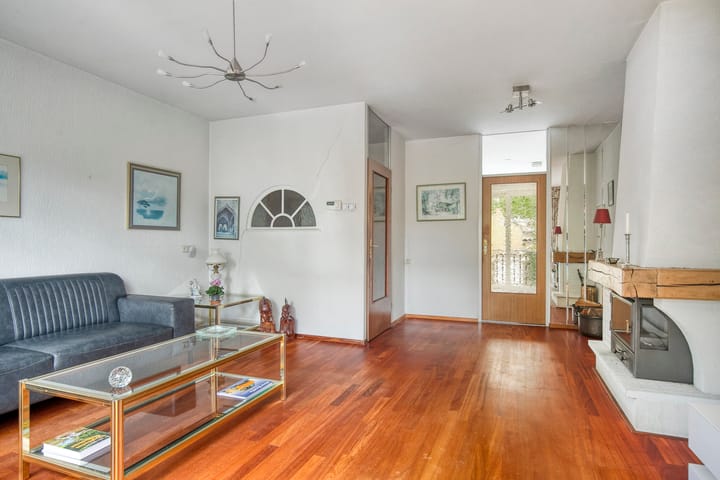 Foto 2 van Weegbreestraat 8