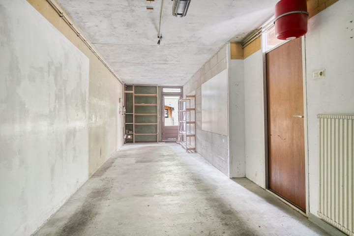 Foto 25 van Weegbreestraat 8