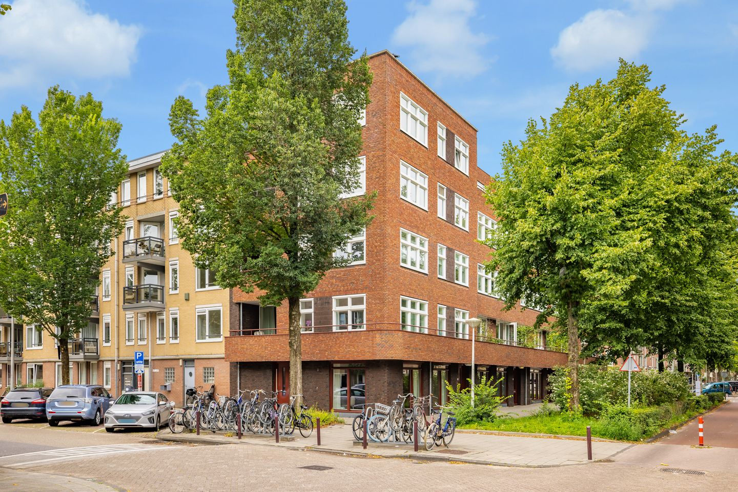 Foto 1 van Makassarstraat 126-K