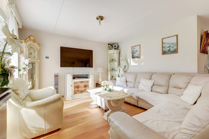 Photo 6 of Mulockstraat 6