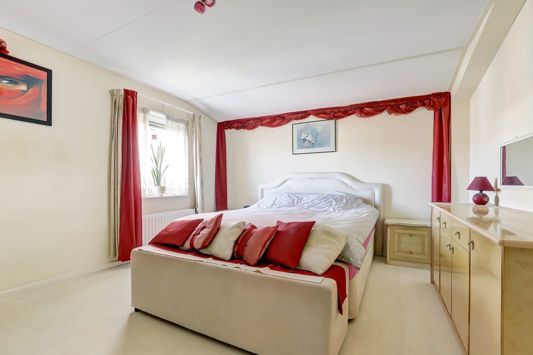 Photo 11 of Mulockstraat 6