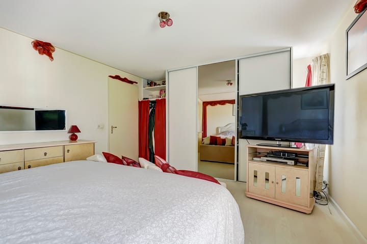 Photo 12 of Mulockstraat 6