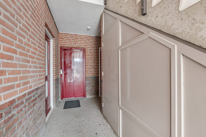 Photo 5 of Uivernest 30-B