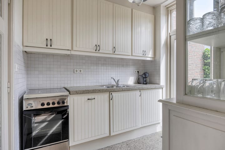 Foto 16 van Petrus Dondersstraat 85