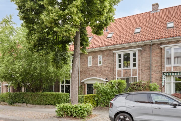 Foto 47 van Petrus Dondersstraat 85