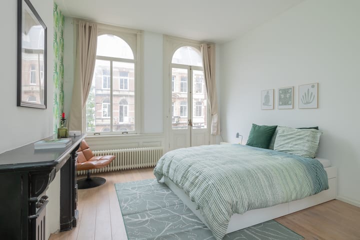 Photo 18 of Ruyschstraat 4-2