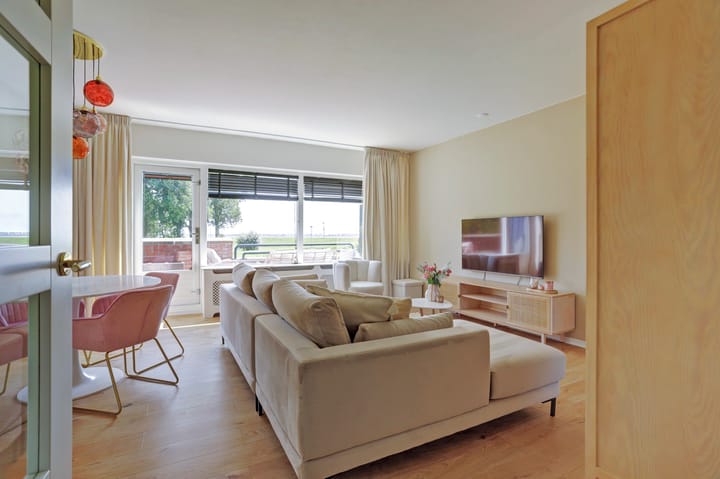 Photo 7 of Repel 112