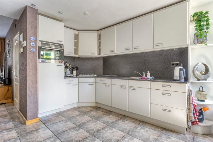 Photo 12 of Europalaan 26