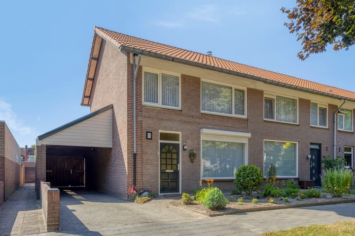 Photo 34 of Europalaan 26