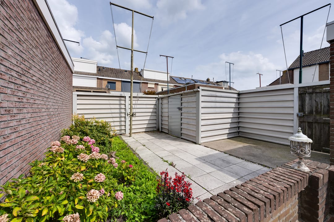 Photo 23 of Schoklandstraat 80