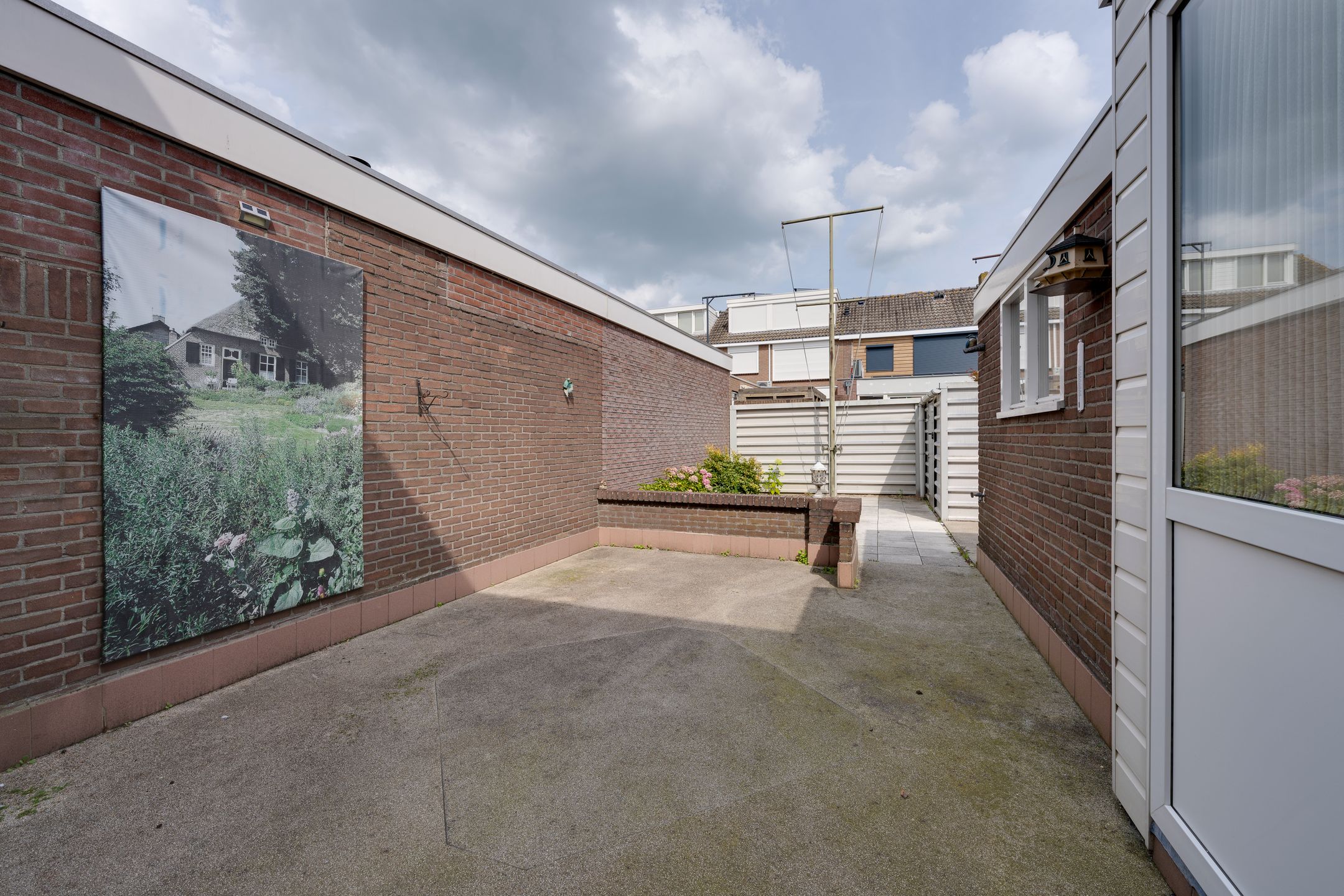 Photo 24 of Schoklandstraat 80