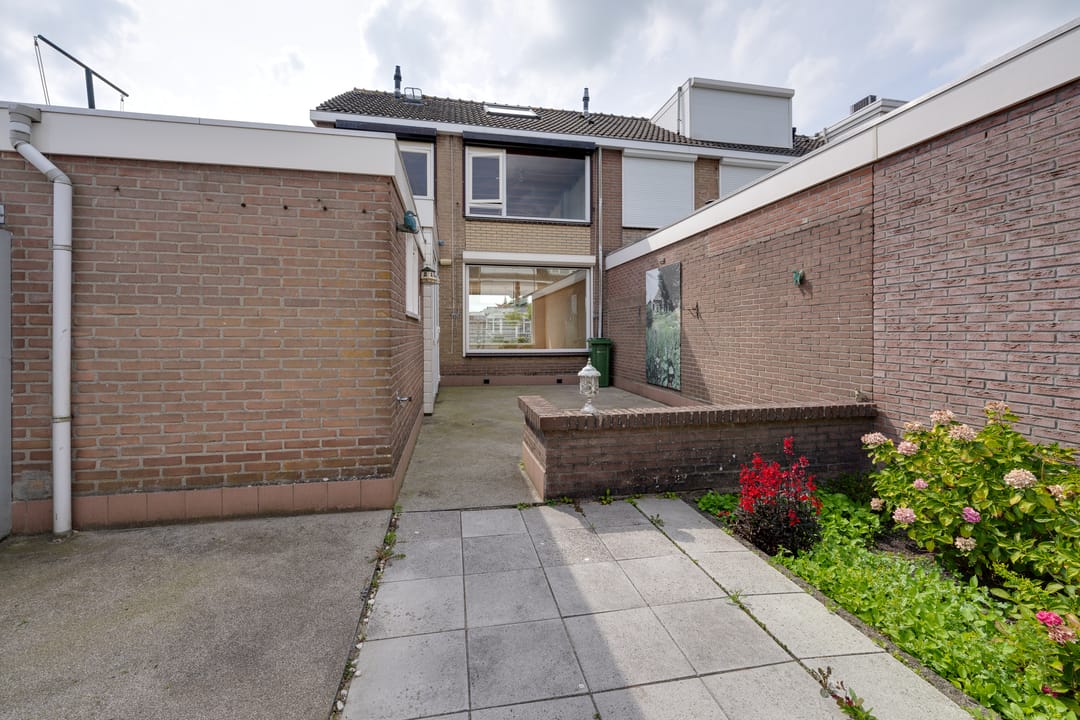 Photo 26 of Schoklandstraat 80