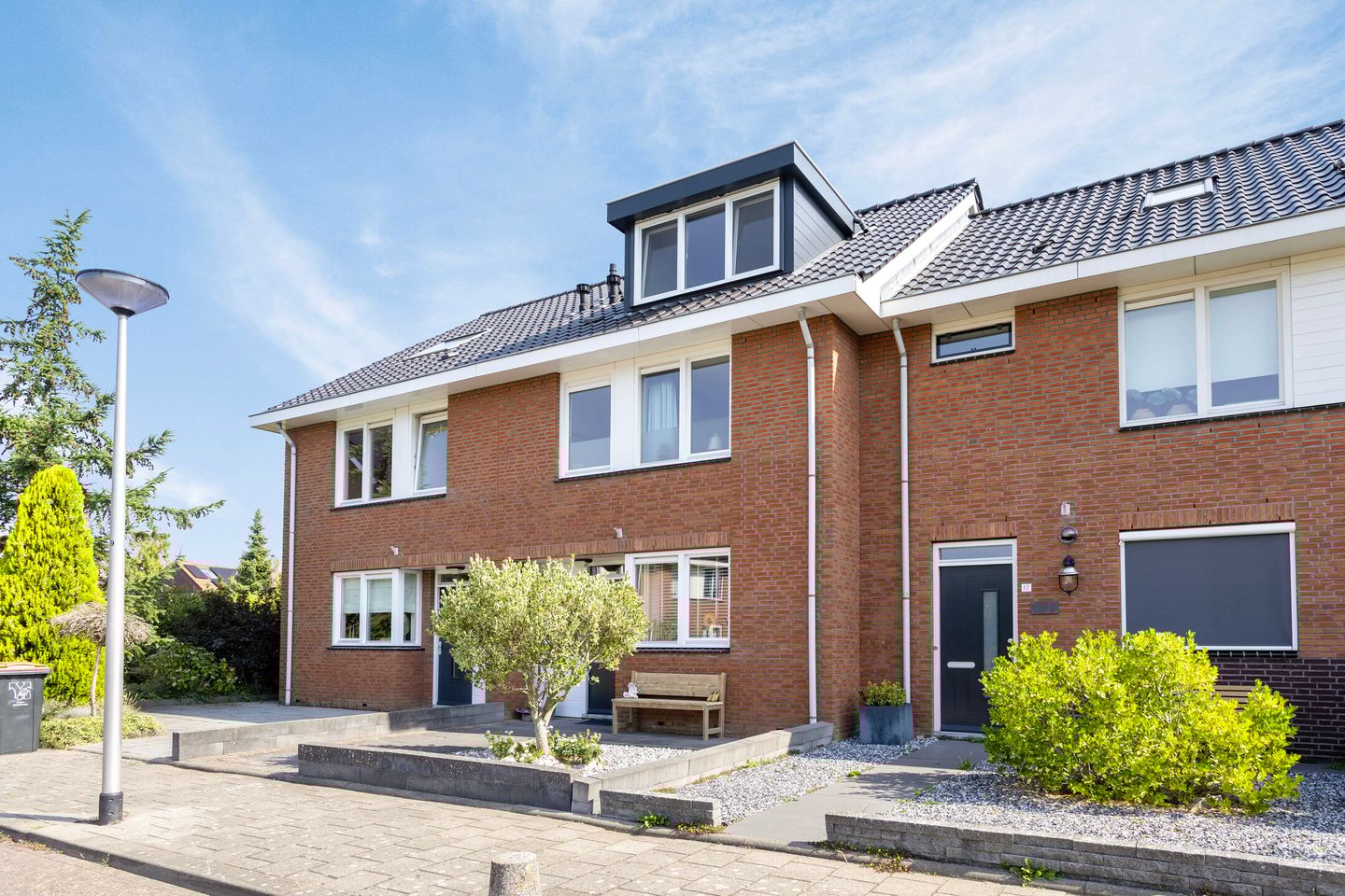 Foto 1 van Ambachtshof 16