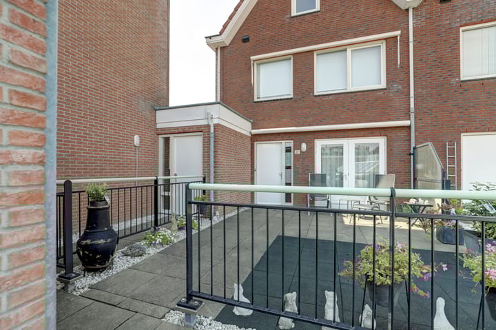 Foto 11 van Venneperstraat 2-B