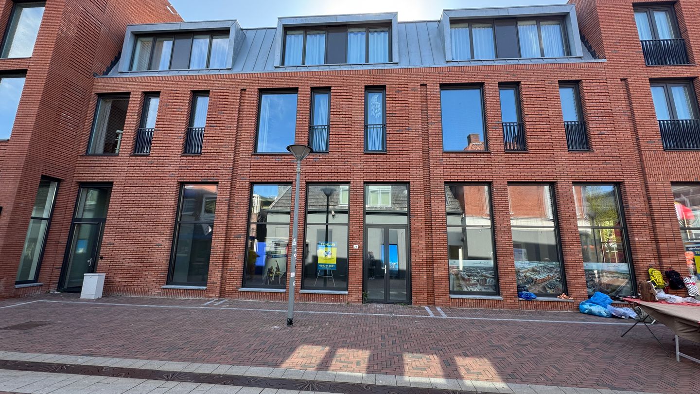View photo 2 of Willemstraat 74
