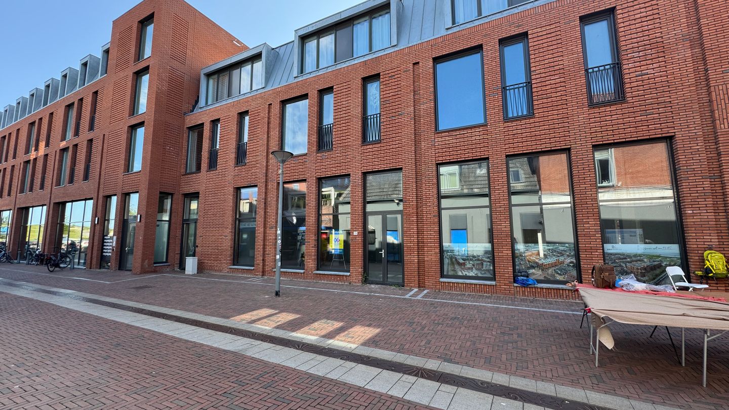 View photo 3 of Willemstraat 74