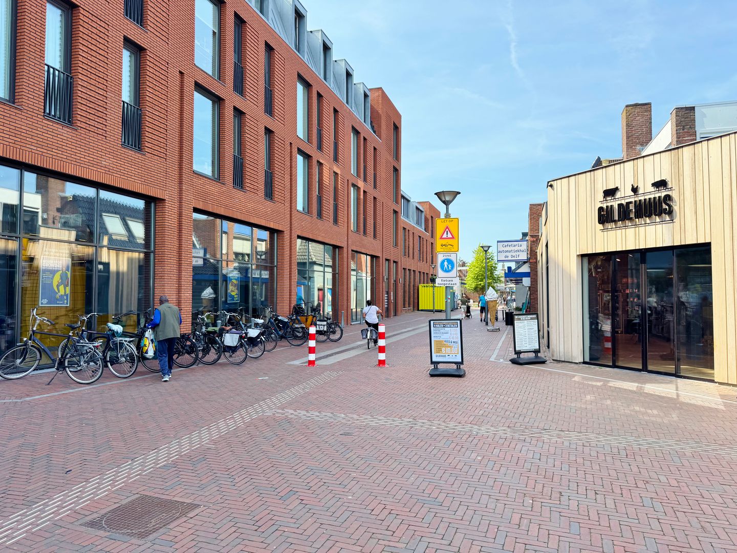 View photo 5 of Willemstraat 74